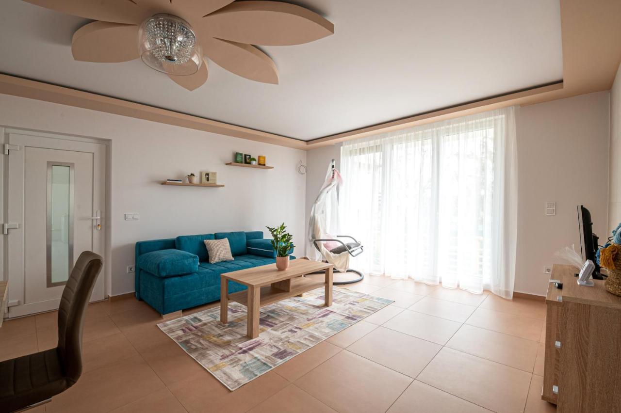 Roze Blue Design Apartments Csopak Exterior foto