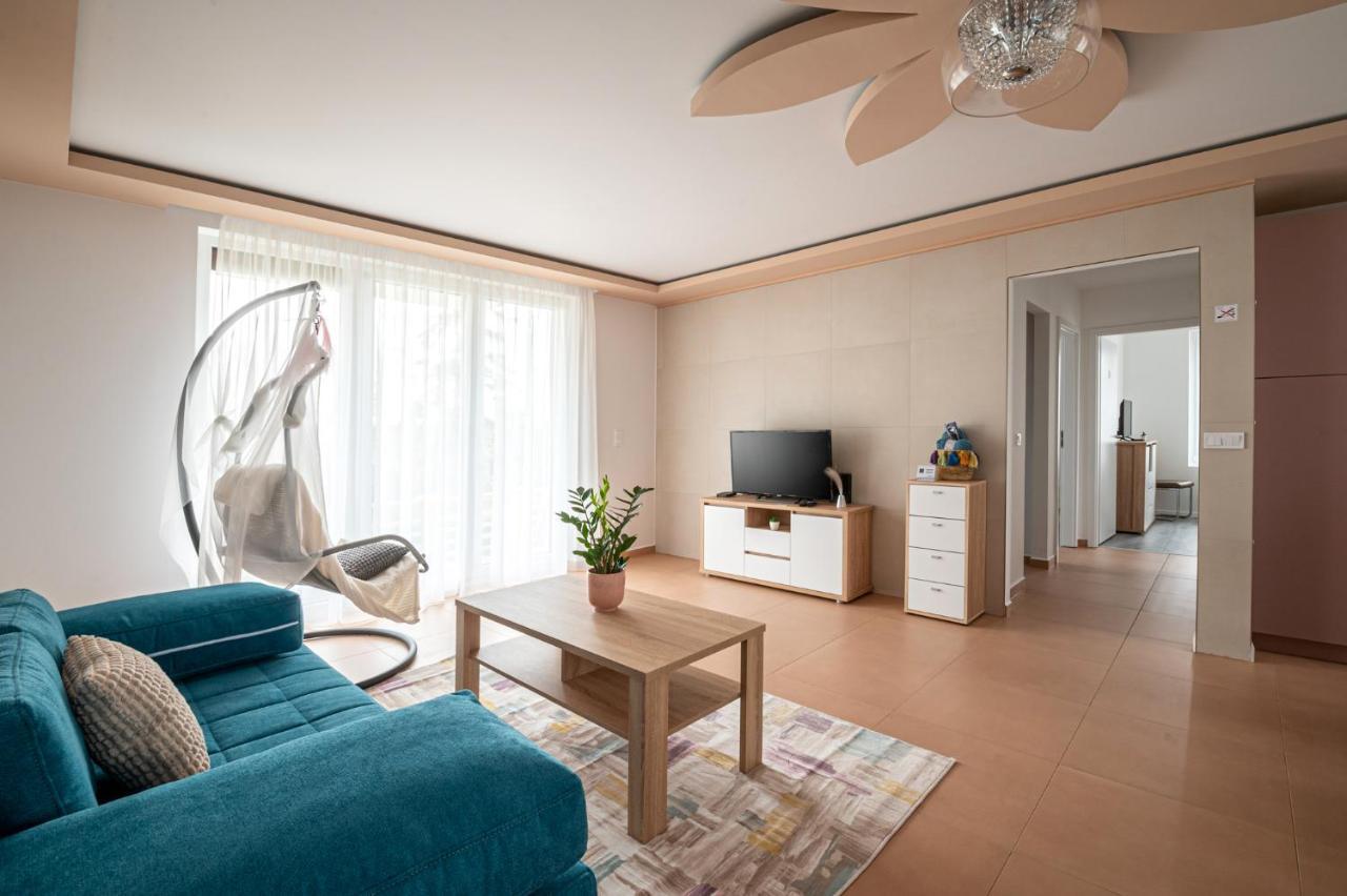 Roze Blue Design Apartments Csopak Exterior foto